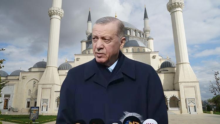 Cumhurbaşkanı Erdoğan, cuma namazını Mimar Sinan Camisi'nde kıldı