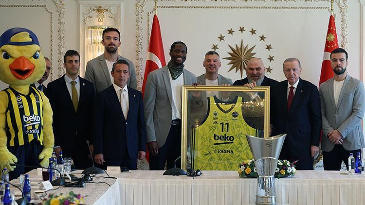 Cumhurbaşkanı Erdoğan, Fenerbahçe heyetini kabul etti!