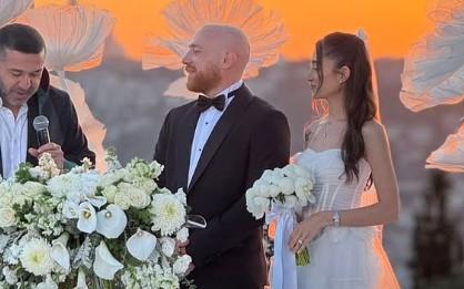 'Çocuklar Duymasın' dizisinin 'Havuç'u Furkan Kızılay evlendi