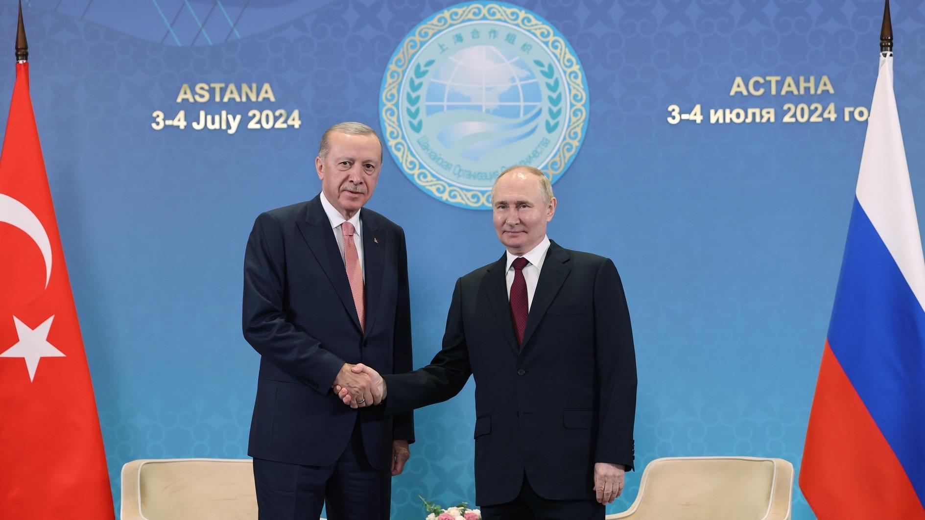 Erdoğan tells Putin Israel threatens regional security