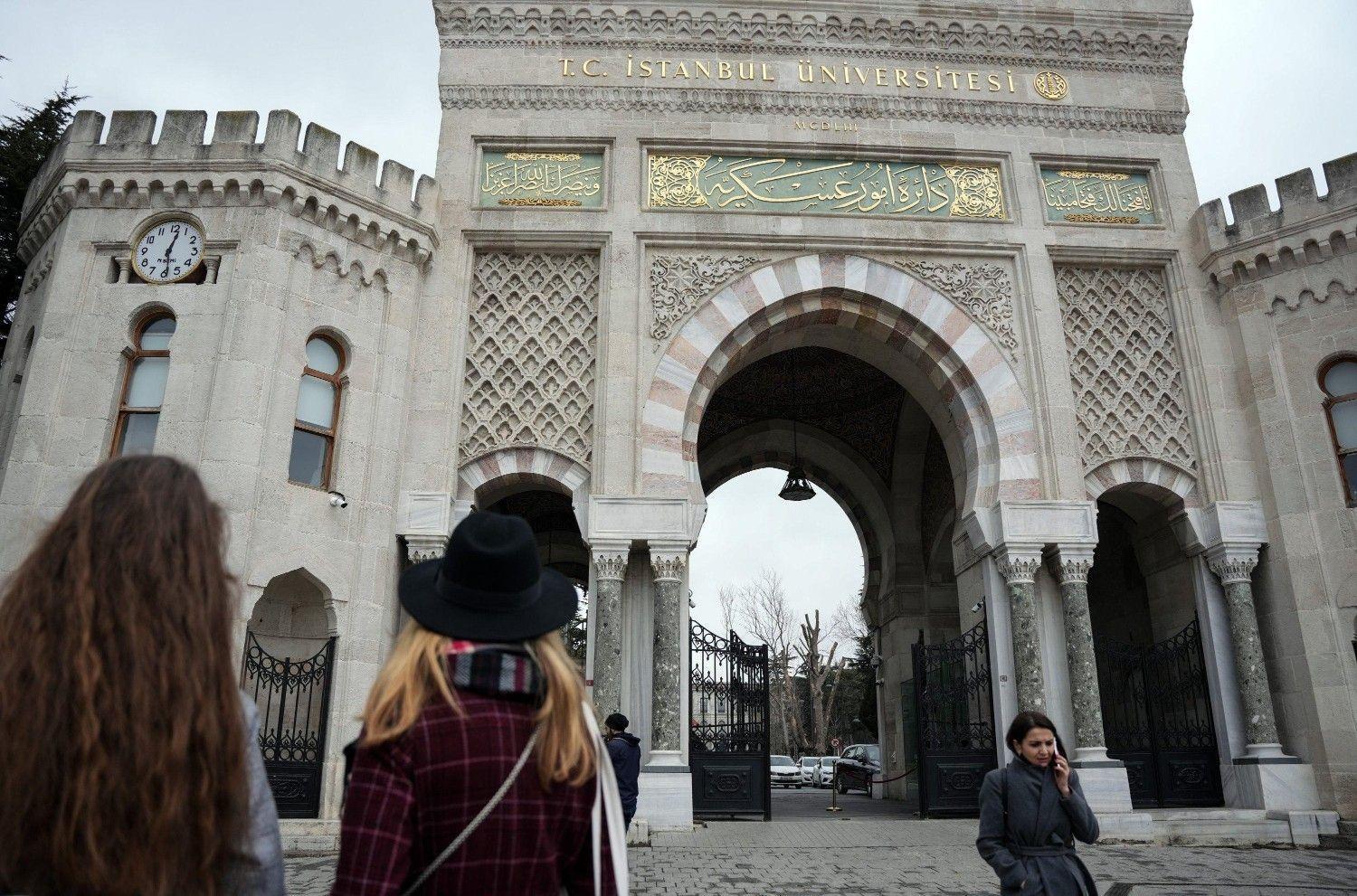 Türkiye'nin hukuk lisanslama sınavında düşük başarı oranı tartışmalar