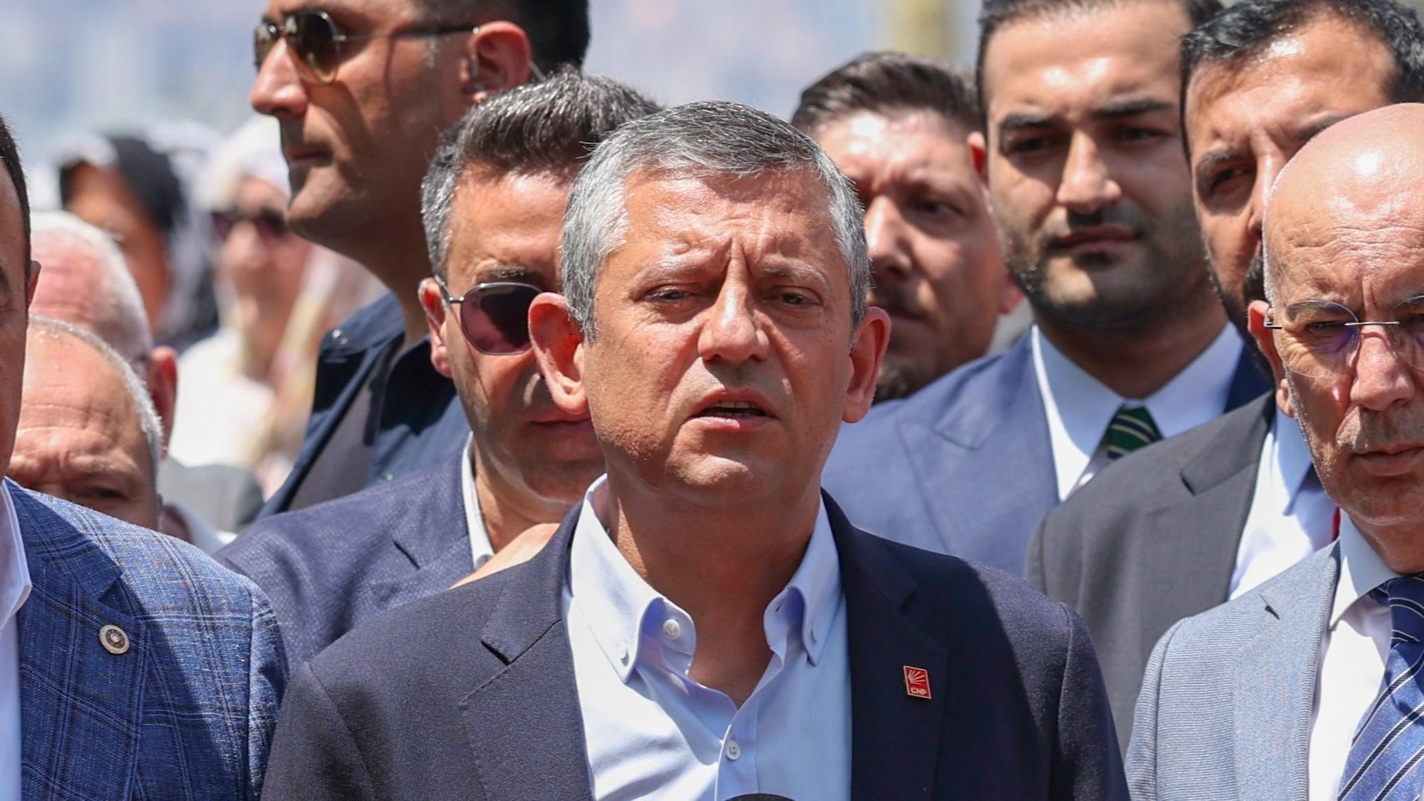 Özel, CHP'nin politika vaatlerini hazırlamanın İMAMamoğlus Teklifini