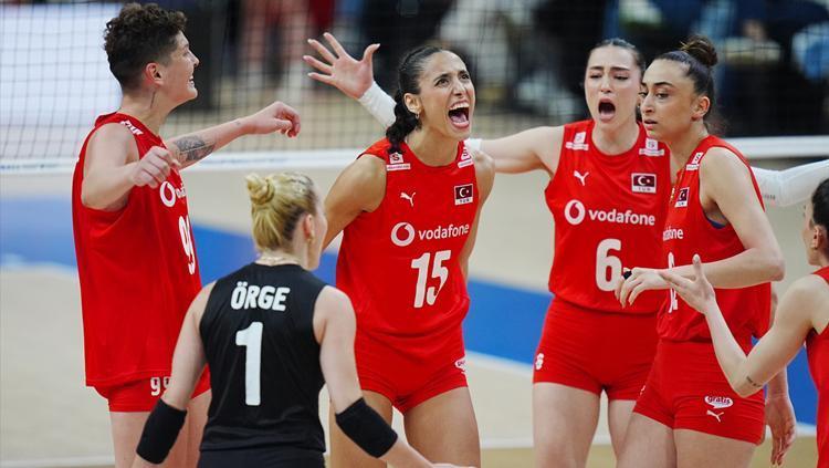 Voleybol Milletler Ligi'nde Şok! Filenin Sultanları Brezilya'ya Yenildi - Türkiye 1-3 Brezilya