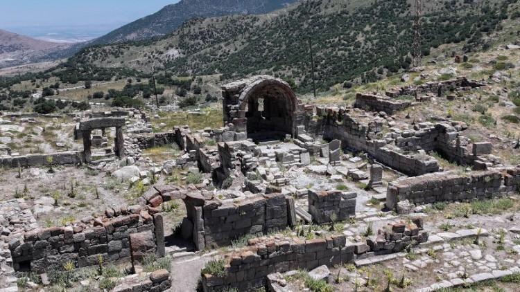 Anadolu'da muhteşem keşif... Uzmanlar 'heyecan verici' diyerek açıkladı! 'Önemli bir hac merkeziydi'
