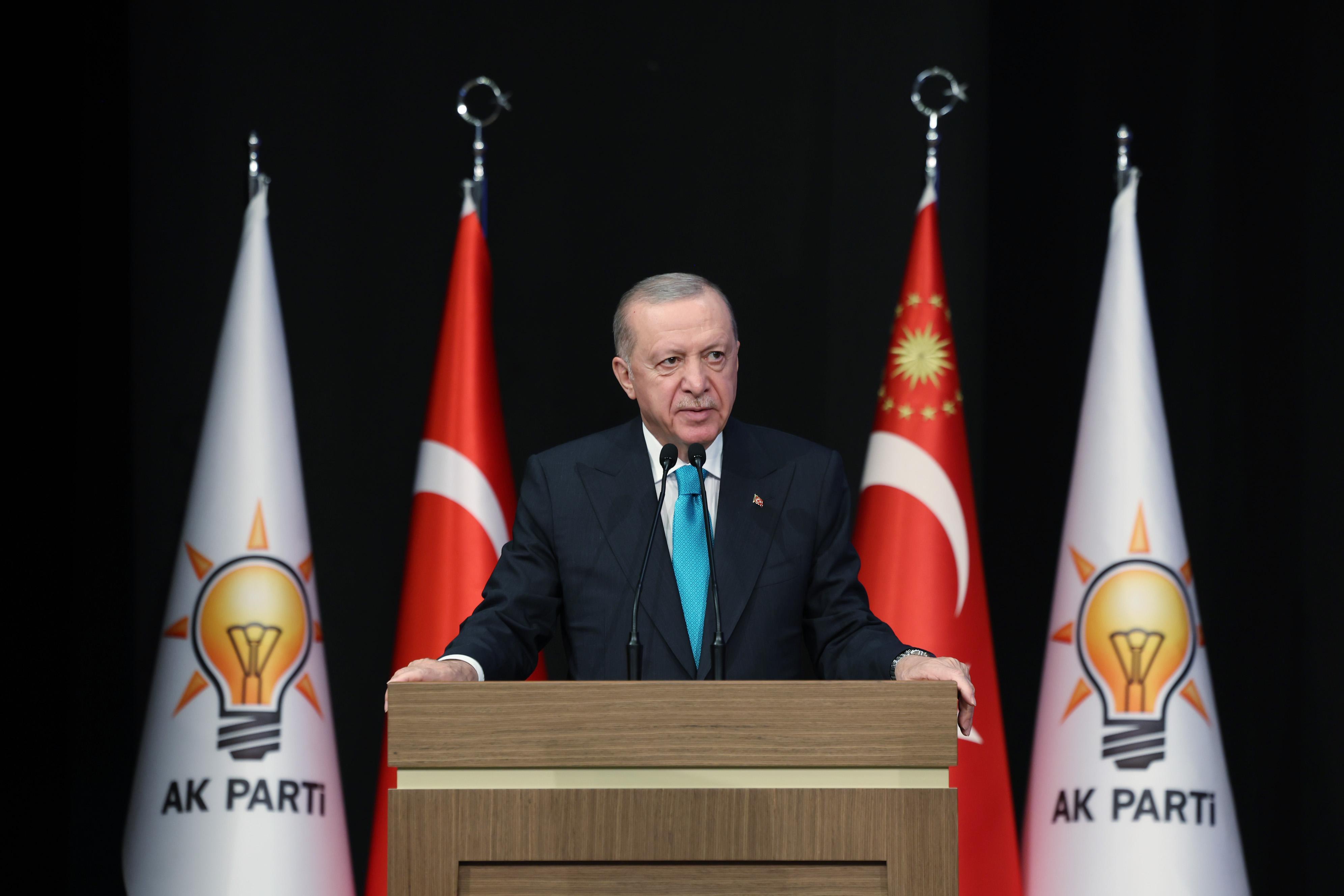 Erdoğan Vars AKP'nin tam yürürlükte olacağına yemin ediyor