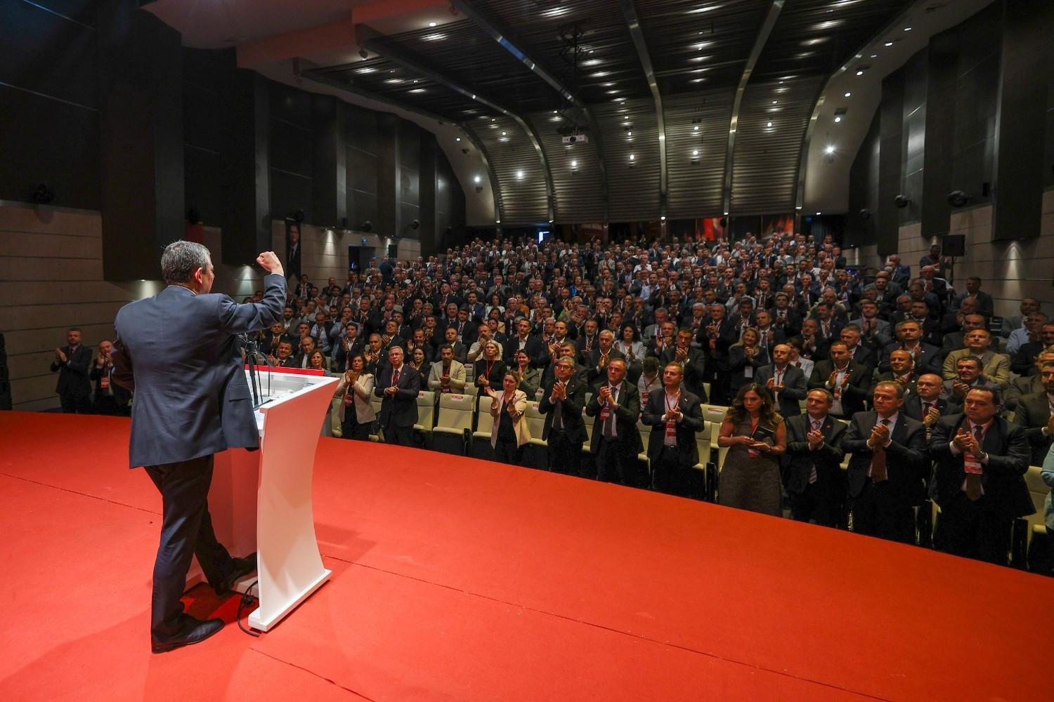 CHP Belediye Başkanları Ankara'da Belediye Probları arasında buluşuyor