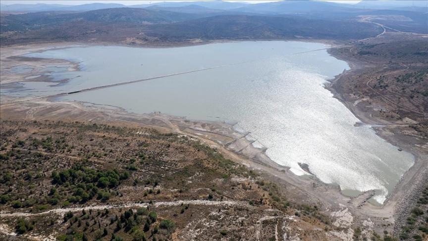 İzmir'in Çeşme, kritik sıkıntı ortasında planlanan su kesintilerini zorlar
