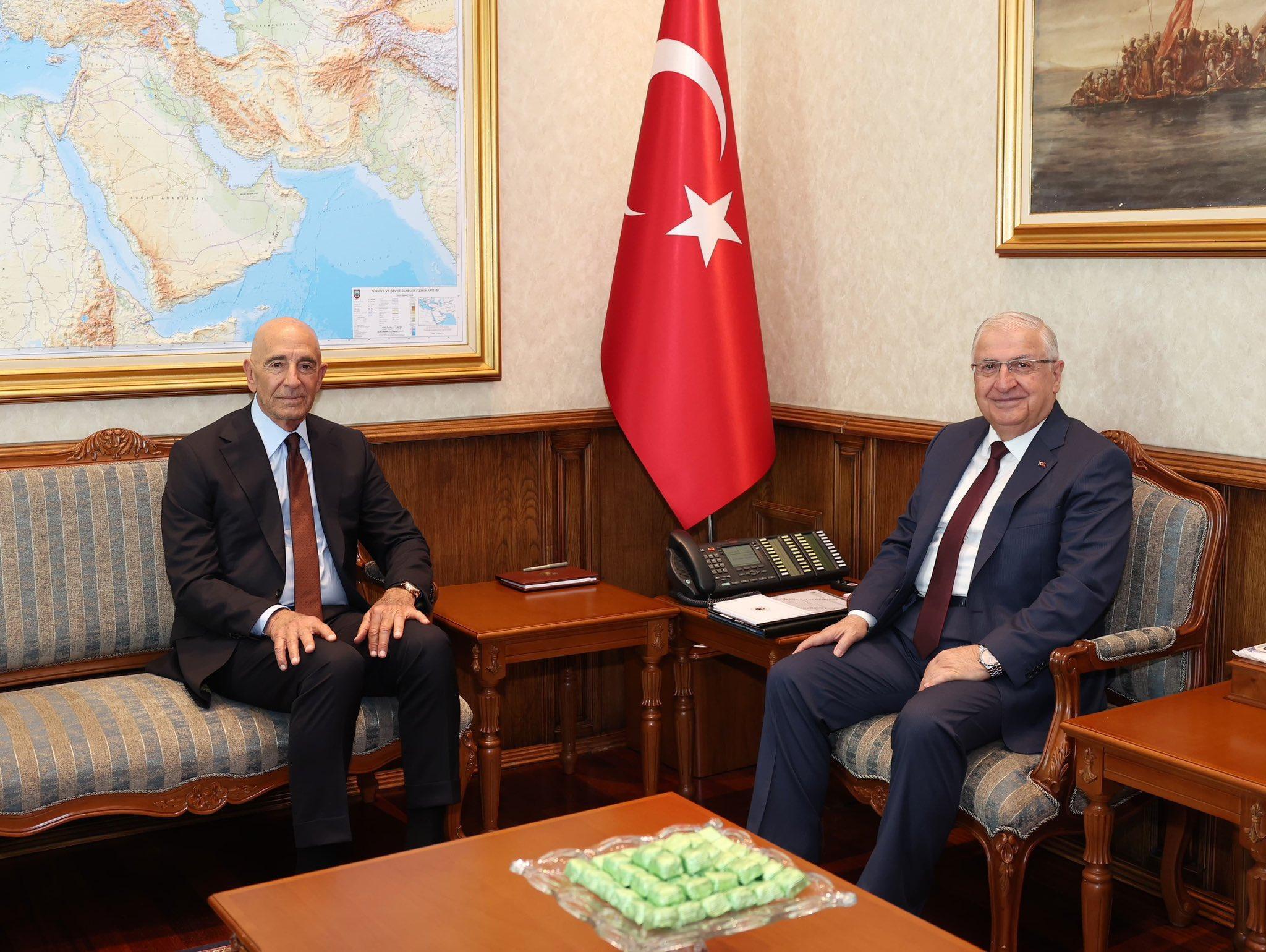 Savunma Bakanı ABD'nin Ankara'daki elçiyle buluşuyor