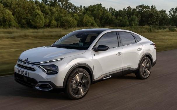 CİTROEN C4 VE C4 X ÖTV DÜZENLEMESİ SONRASI FİYATLARI DÜŞTÜ MÜ CİTROEN C4 VE C4 X ÖTV DÜZENLEMESİ SONRASI FİYATLARI DÜŞTÜ MÜ