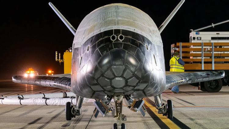 Gizli uzay uçağı X-37B'ye yeni görev