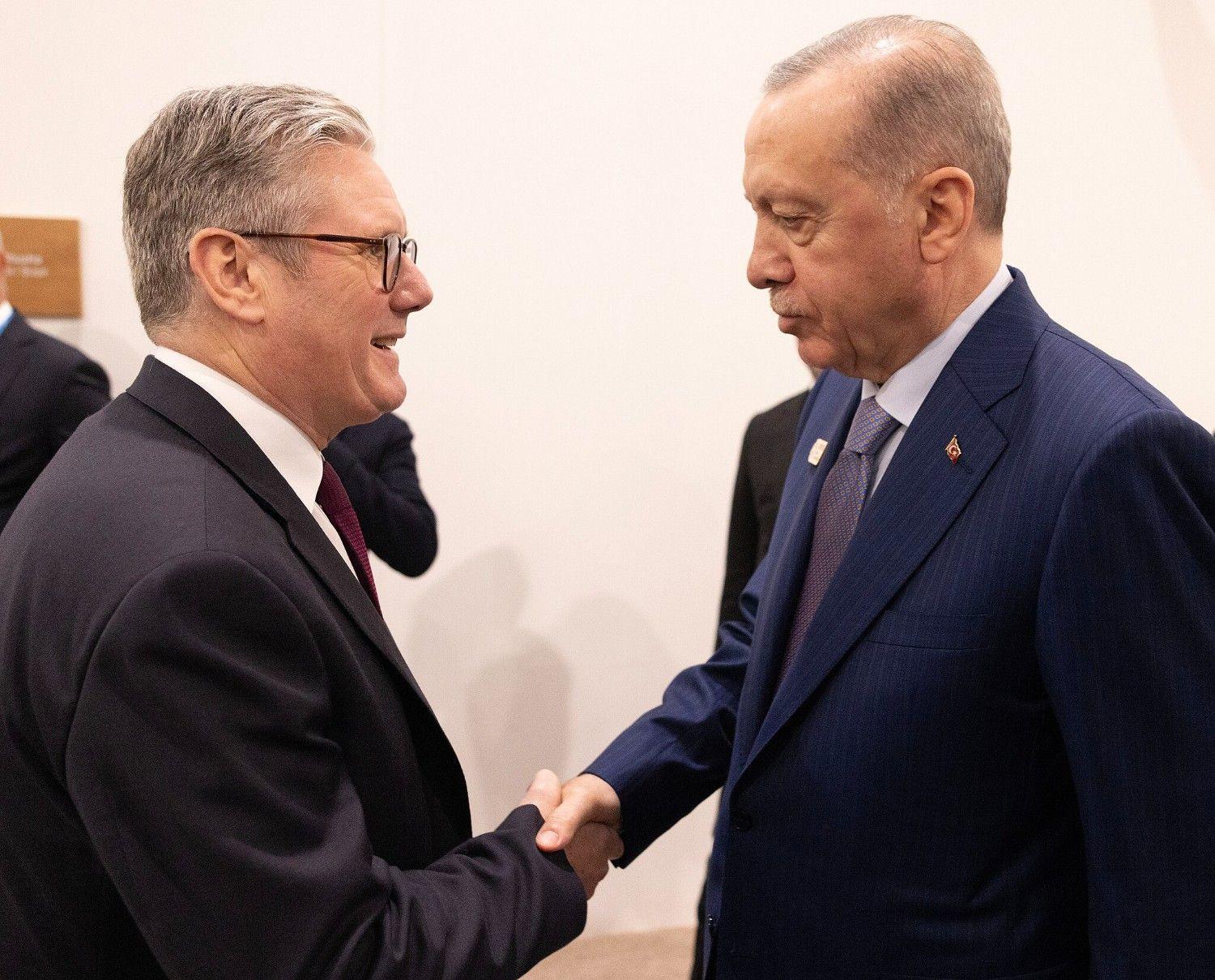 Türk, İngiliz liderler Gazze Krizi, İkili Bağları Tartışın