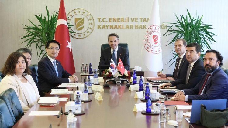 Bakan Bayraktar, 4 Ükenin Ankara Buyelçilerini Kabul Etti
