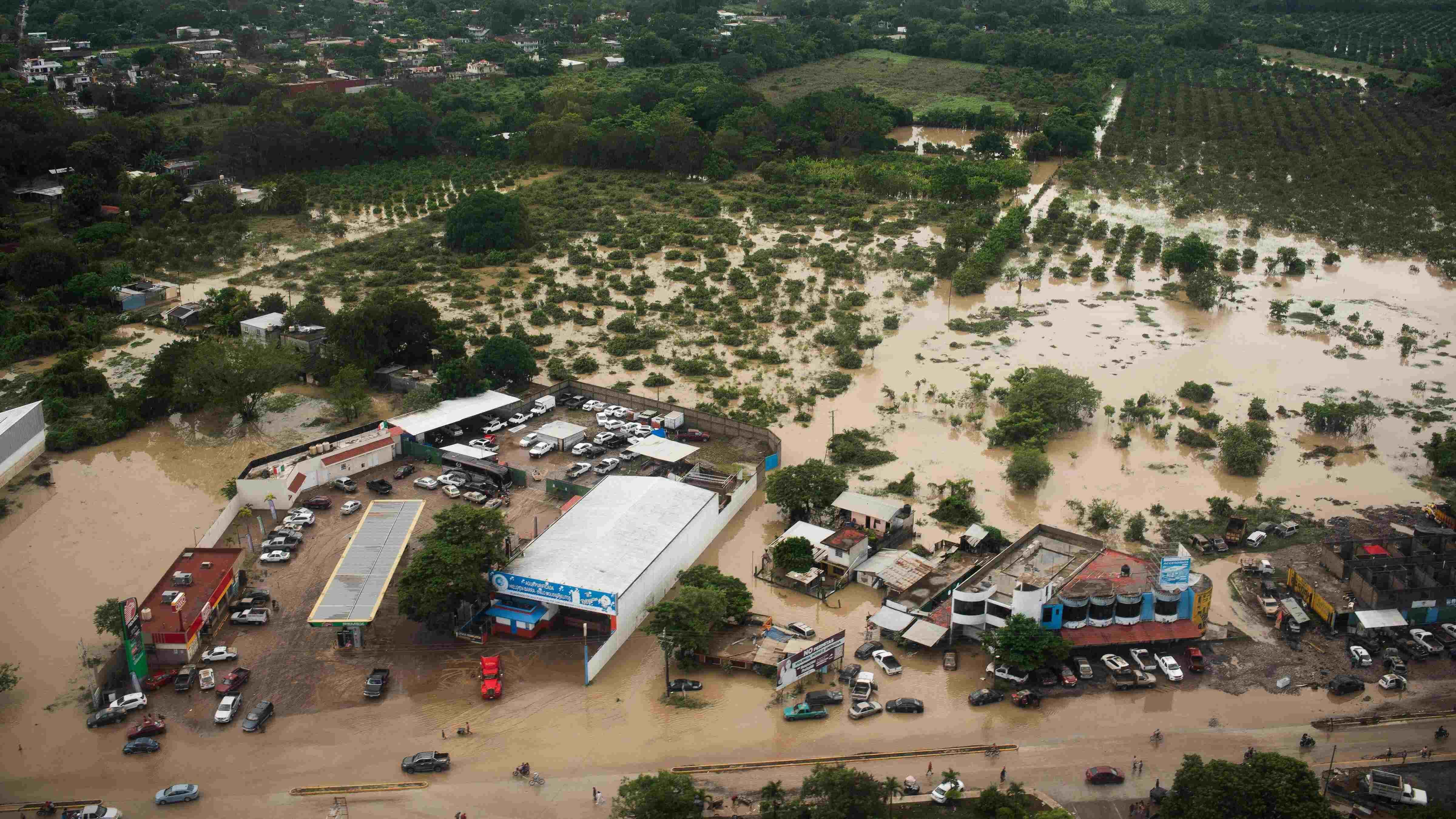 Heavy rain in Mexico sets off floods and landslides, killing at least 41