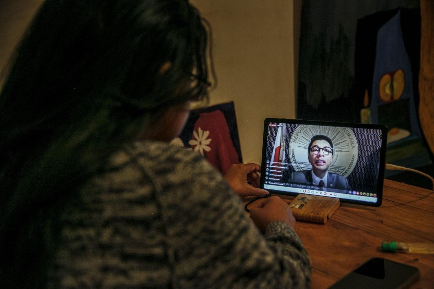 Madagascar president ignores calls to resign