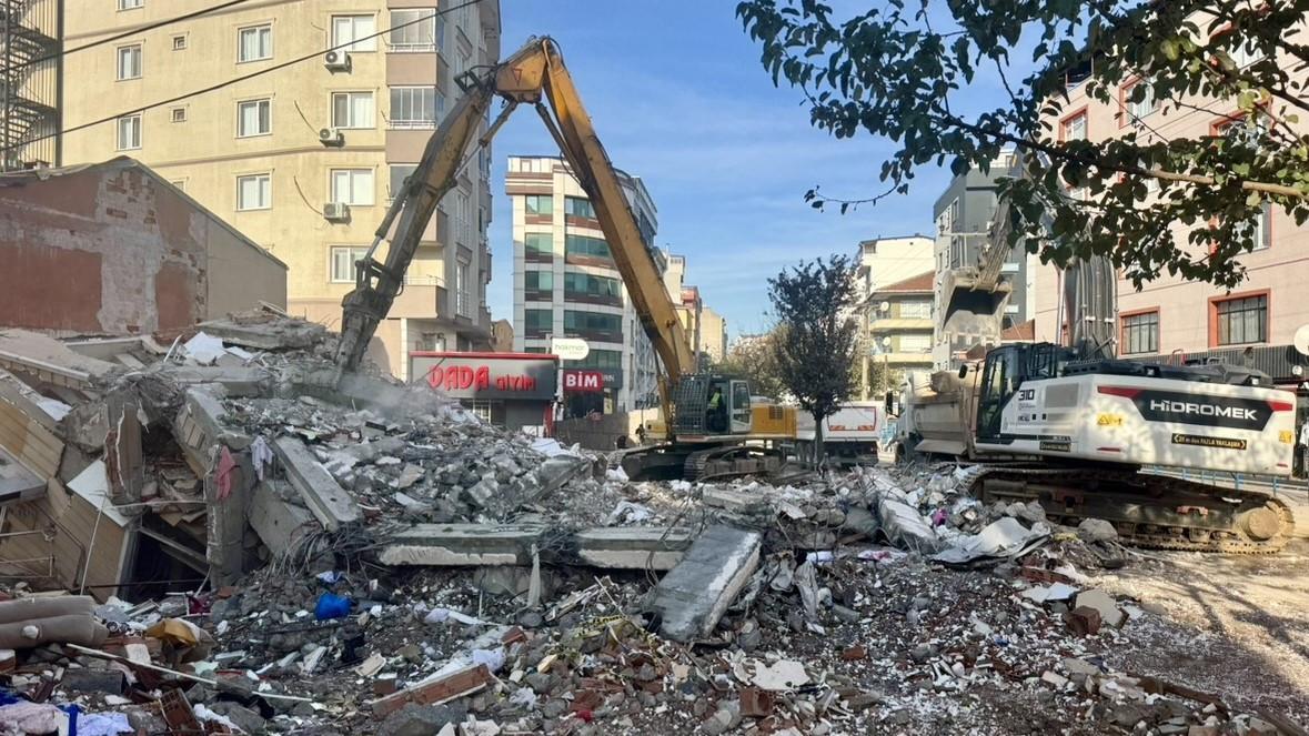 21 structures cleared in Gebze as probes follow fatal cave-in