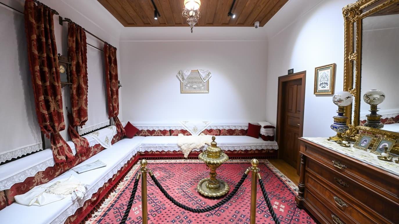 Türkiye commemorates Atatürk as his restored birthplace reopens in Thessaloniki