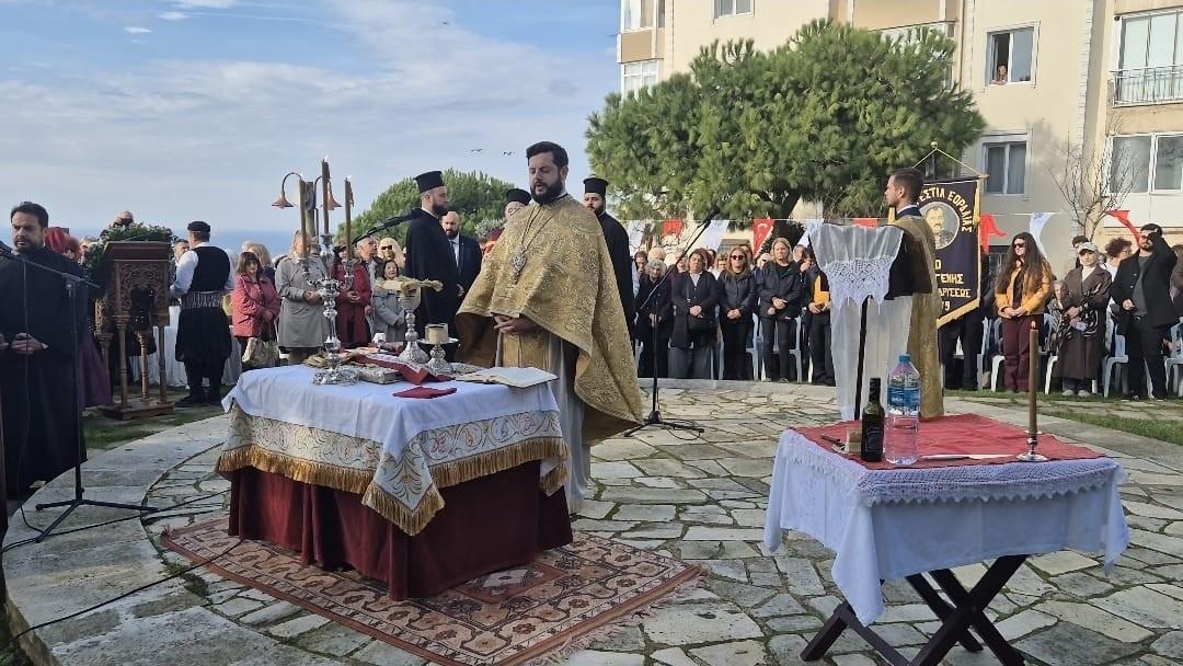 Hundreds gather in Silivri to honor Saint Nektarios with seaside liturgy