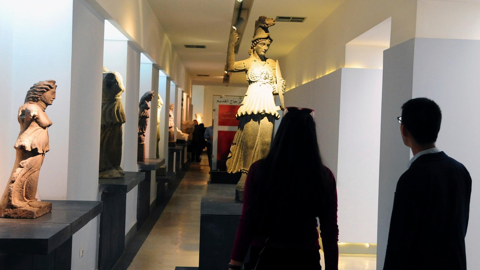 Roman statues stolen from Syrias national museum