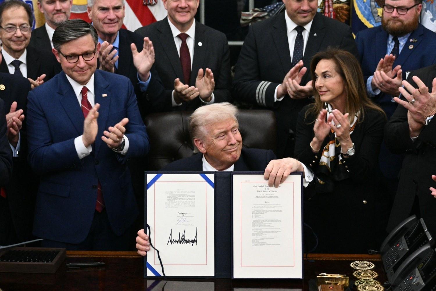 Trump signs bill to end record-breaking US shutdown