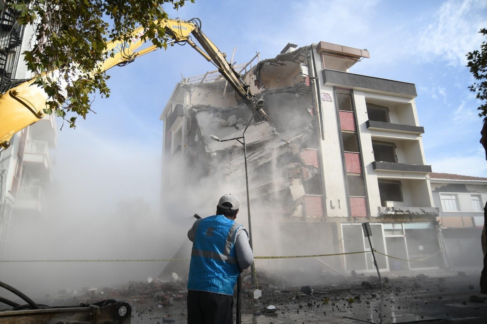 Four consecutive quakes strike Sındırgı amid ‘seismic storm’