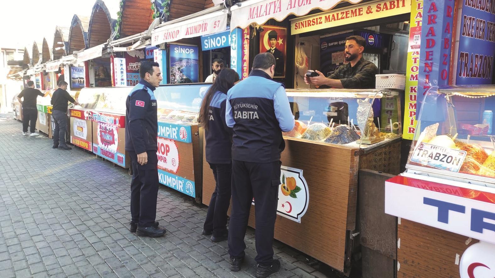 Mother, two children die in suspected food poisoning case in Istanbul