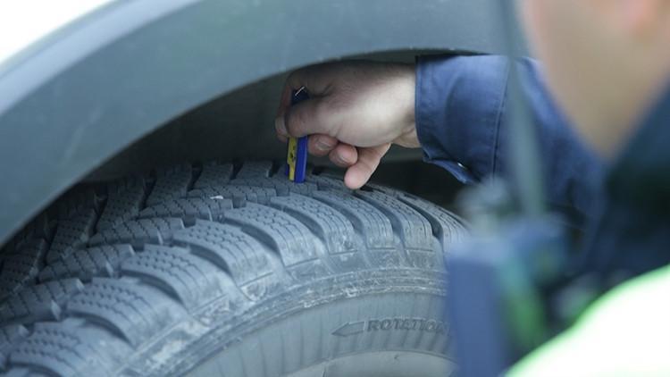 KIŞ LASTİĞİ KULLANMAMA CEZASI 2025 || Kış lastiği uygulaması zorunlu mu, hangi araçlarda zorunlu, kış lastiği fiyatı ne kadar Kış lastiği kullanmama cezası ne kadar, kaç TL