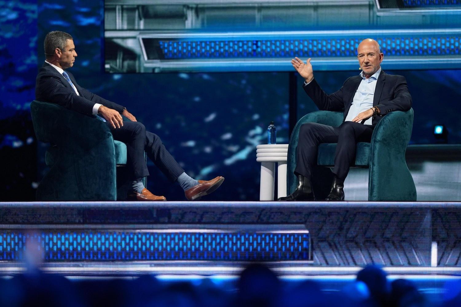 Amazon founder Bezos returns to CEO role with AI startup