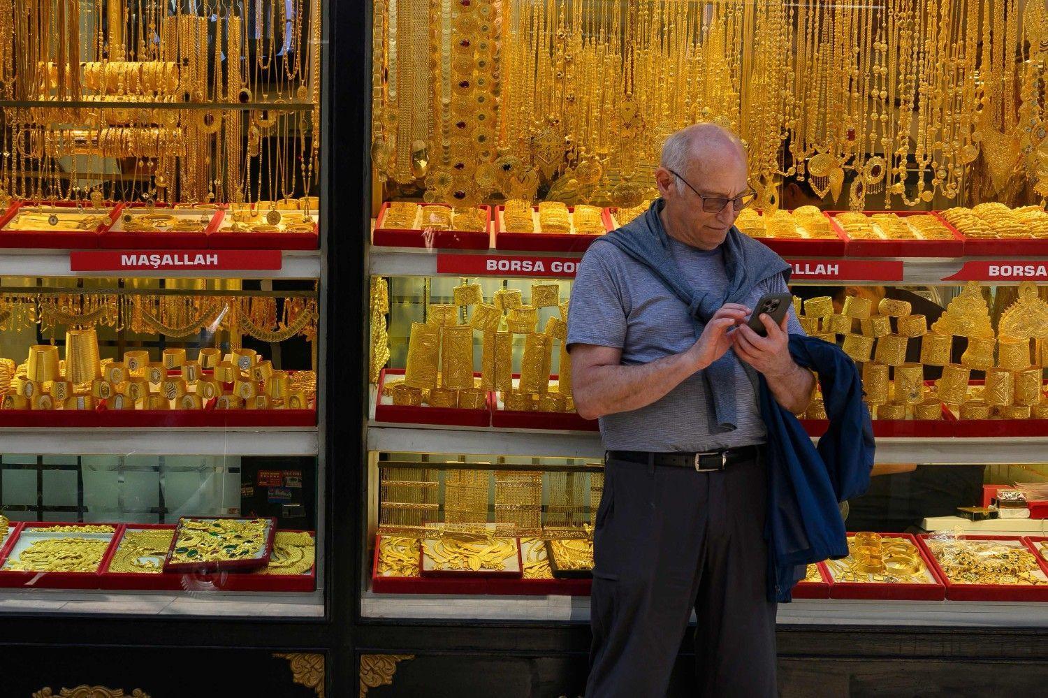 Gold deposit accounts in banks nearly double in third quarter