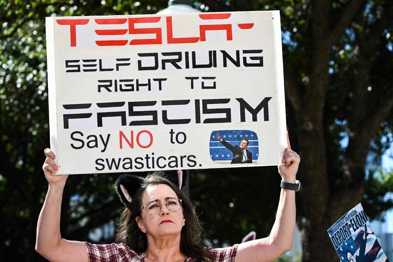 Study finds 41 pct of EV drivers would avoid Tesla over politics