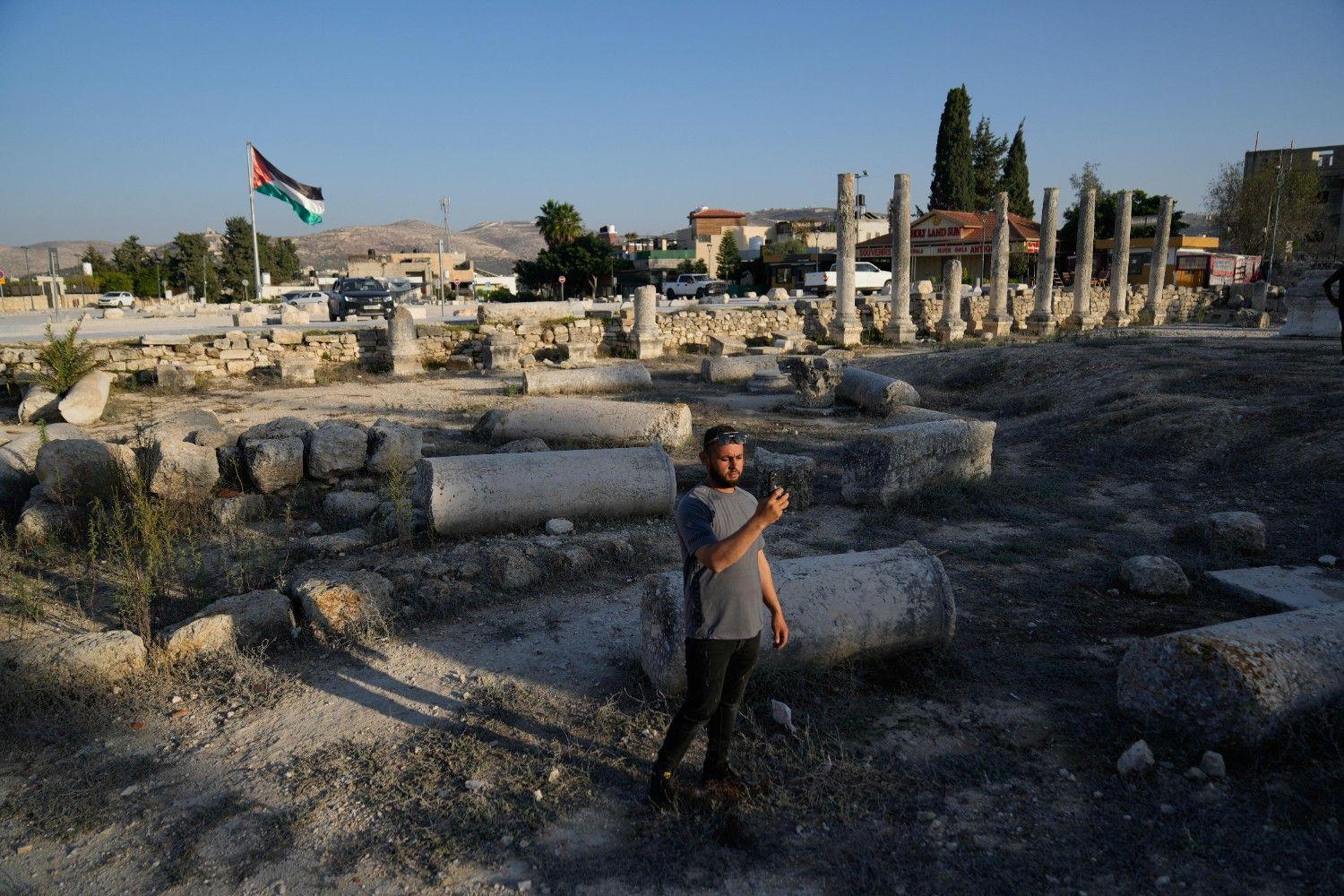 Israel to seize vast archeological site in occupied West Bank