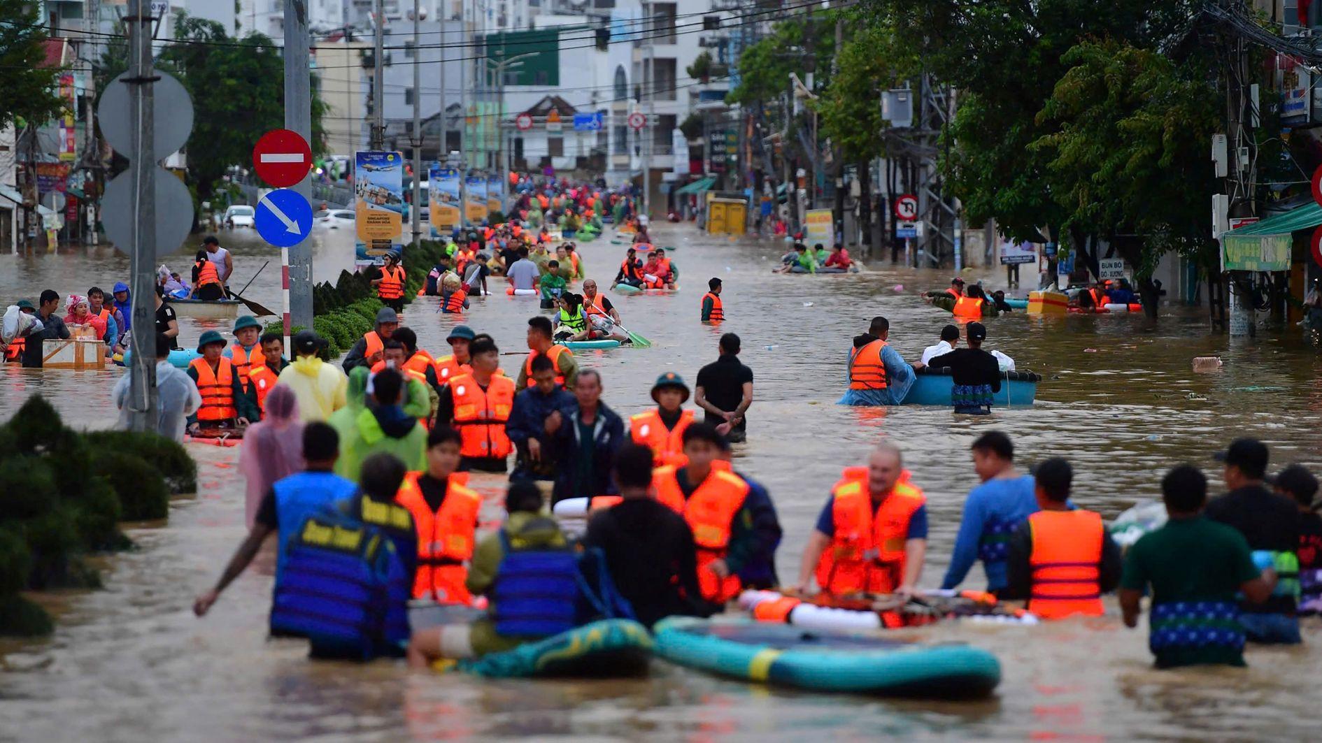 Vietnam flood death toll rises to 90
