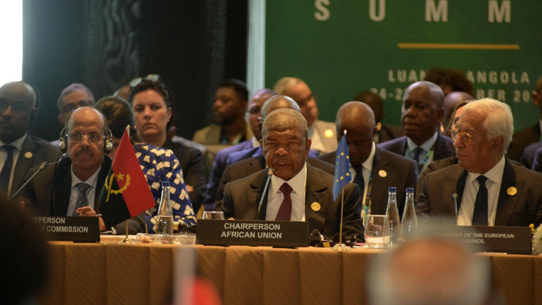 EU, Africa pledge to boost trade, tackle migration at summit