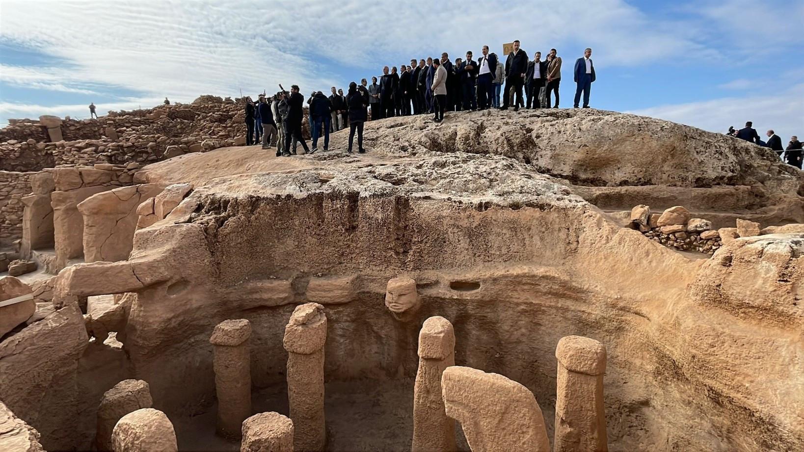 Amphitheater-like Neolithic structure unearthed at Karahantepe