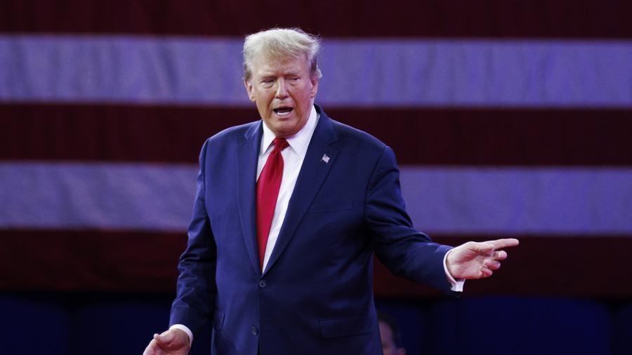 Trump warns Israel not to 'interfere' in Syria