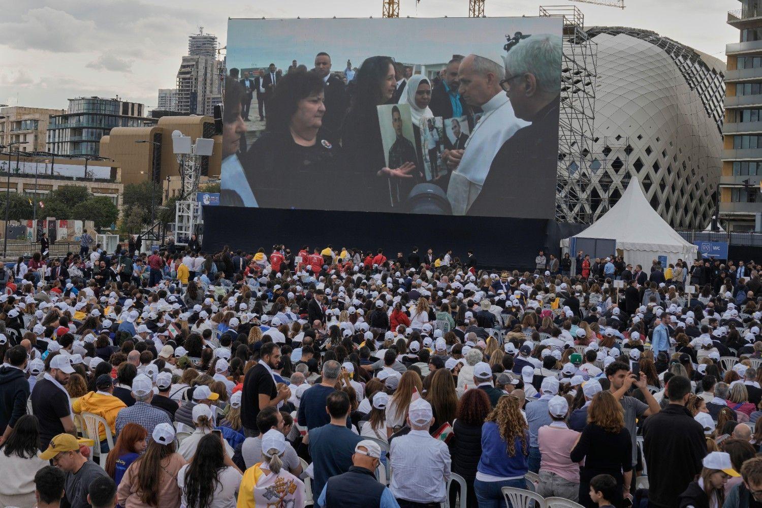 Pope Leo ends 1st foreign trip with prayer at Beirut blast site