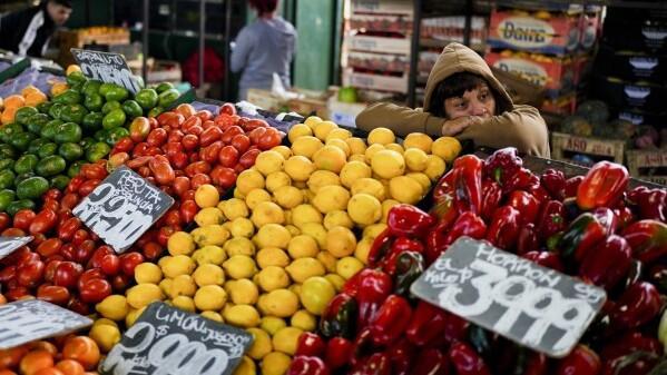 Argentina negotiates up to $7 billion loan with banks