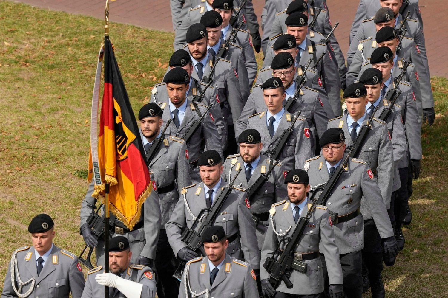 German MPs approve plan to attract more military recruits
