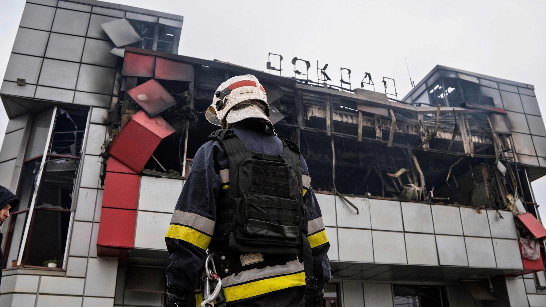 US-Ukraine talks end without breakthrough amid new Russian strikes