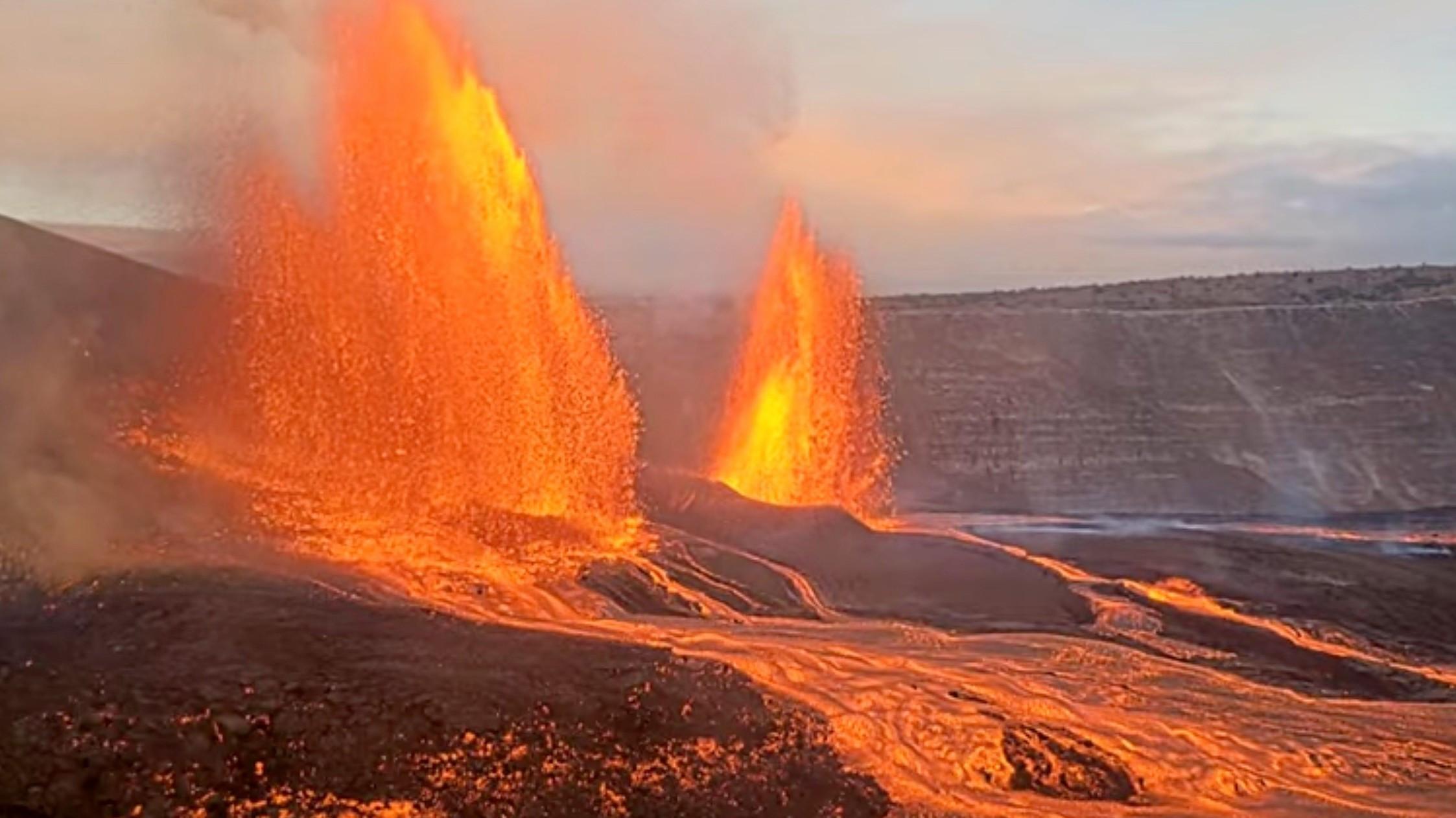 Hawaii's Kilauea volcano nears year-long eruption