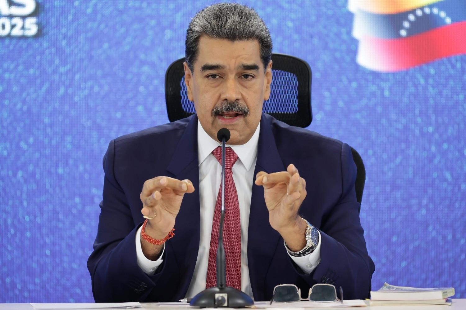 US slaps sanctions on Maduro relatives as Venezuela war fears build