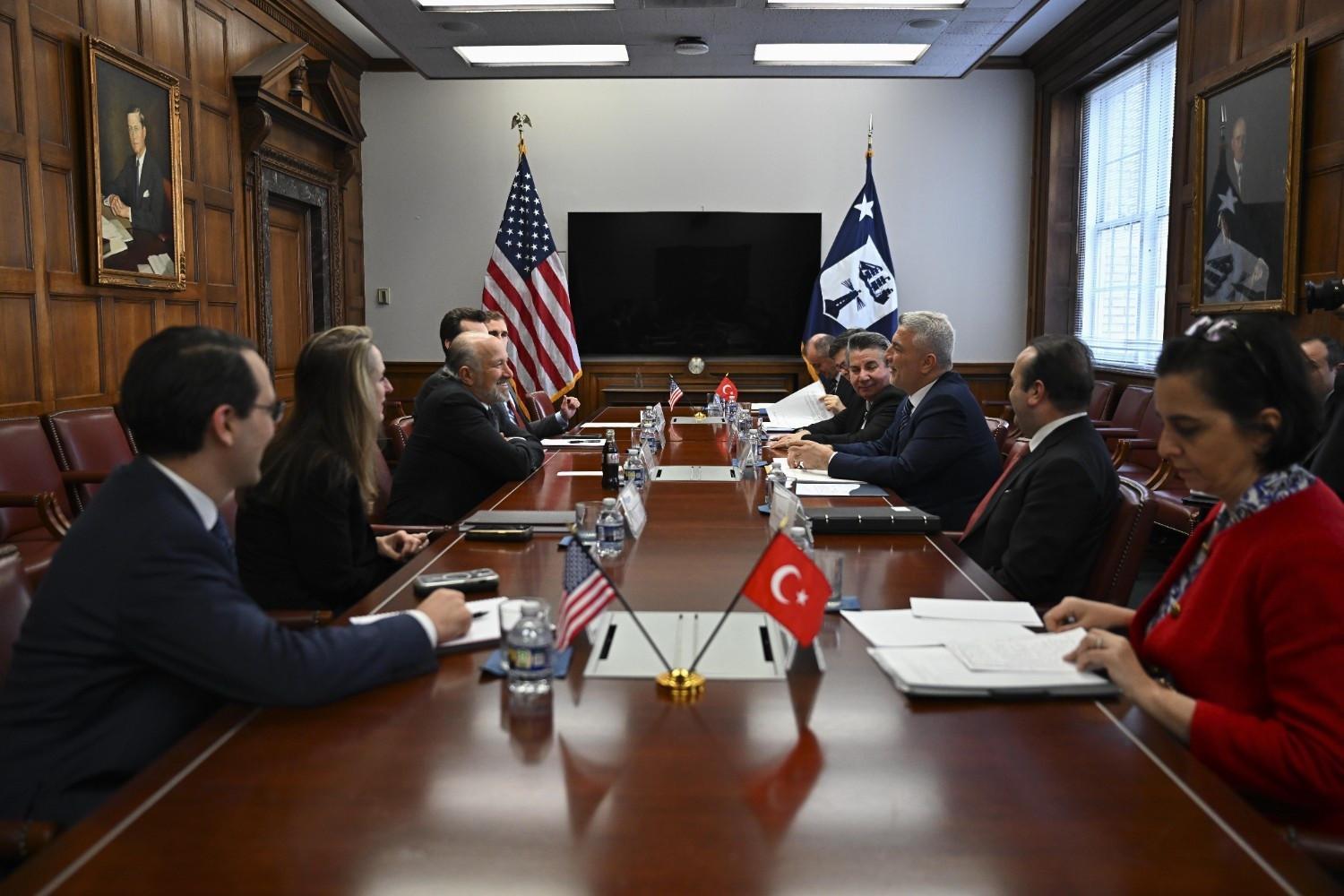 Trade minister says talks in US 'strengthened' path toward $100 bln trade goal