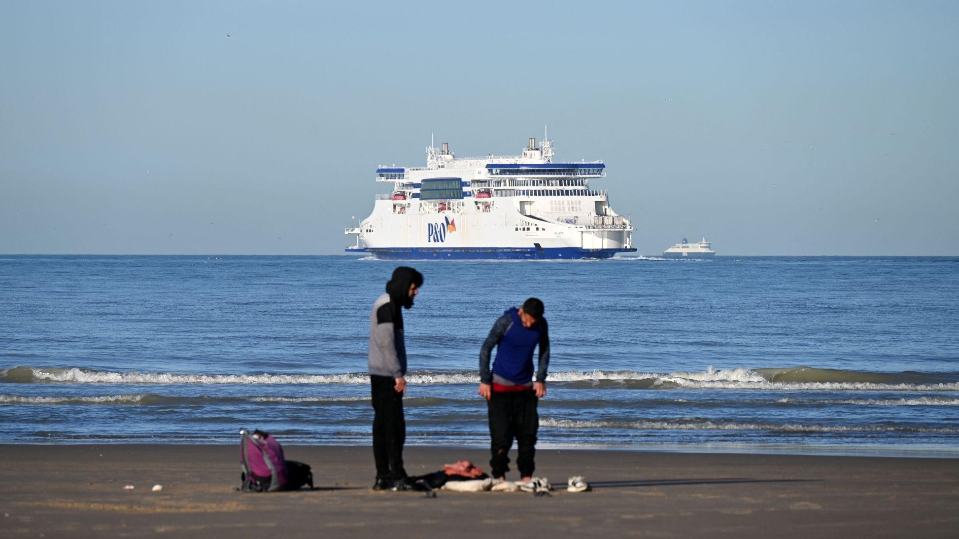 Small boat migrant crossings resume in English Channel