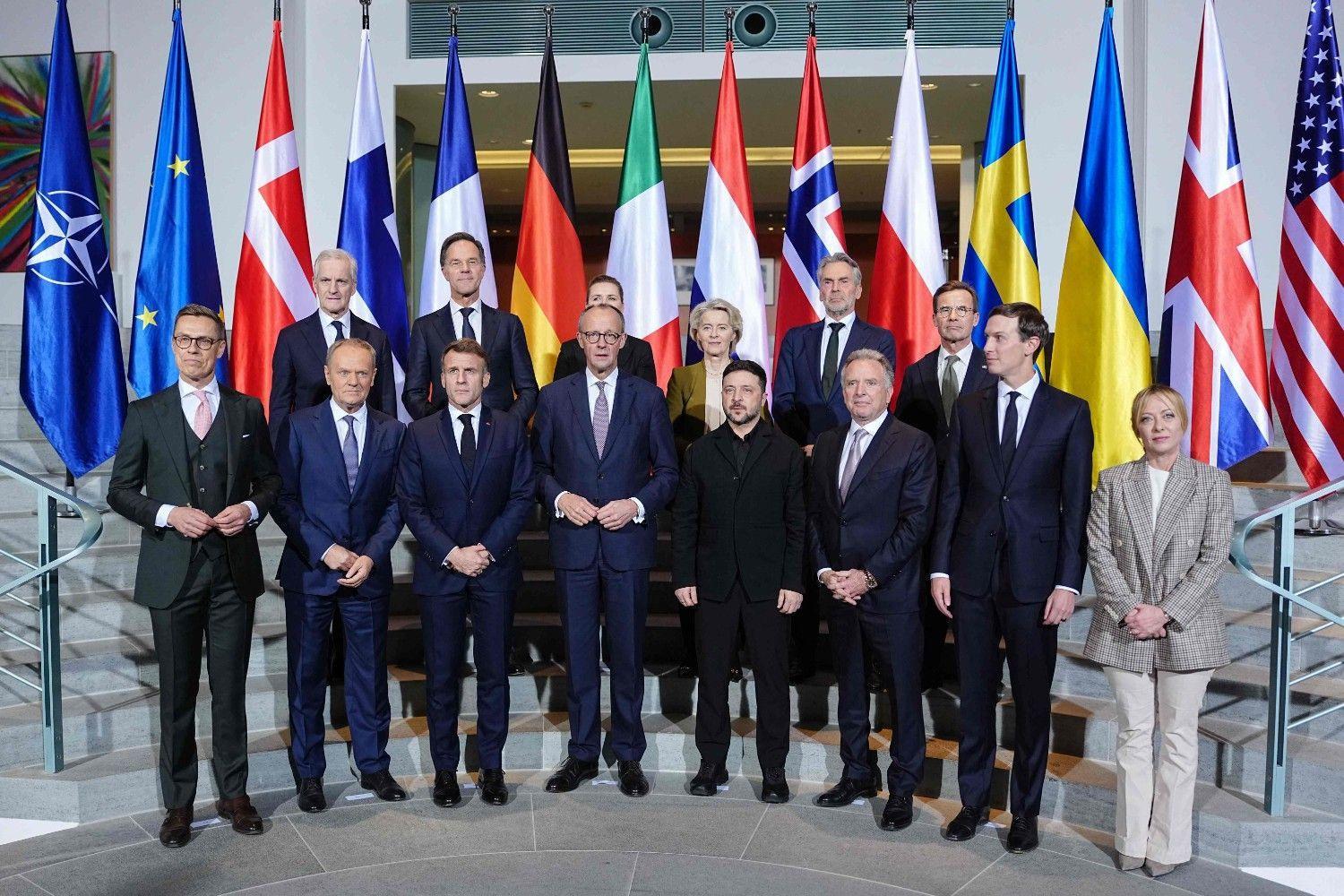 Trump upbeat on Ukraine deal as US offers 'NATO-like' security