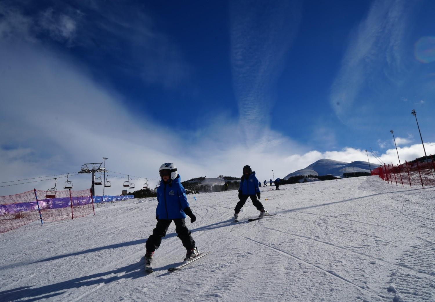Early snowfall kicks off ski season in eastern Türkiye