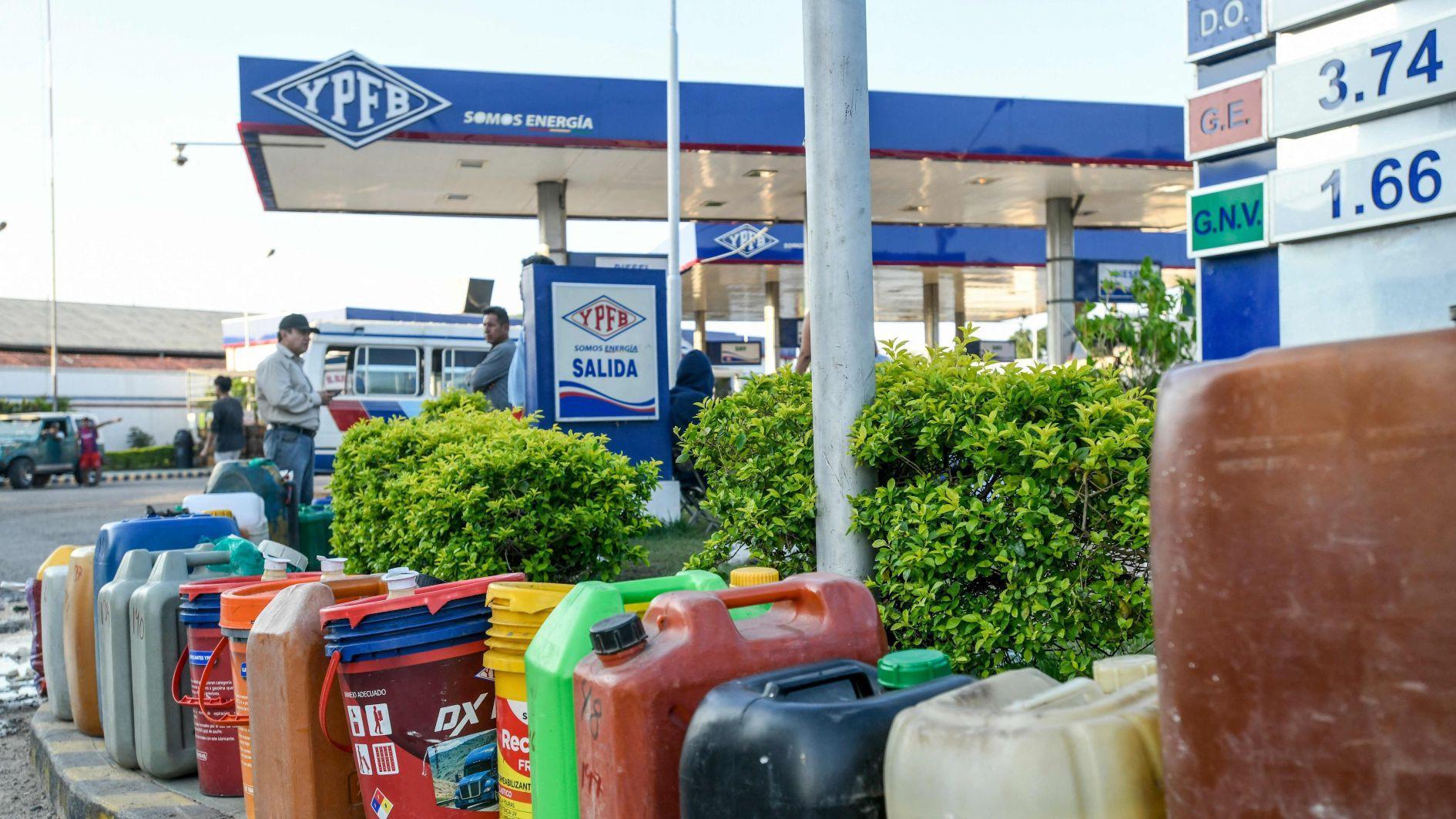 New Bolivian leader ends fuel subsidies after 20 years of leftist rule