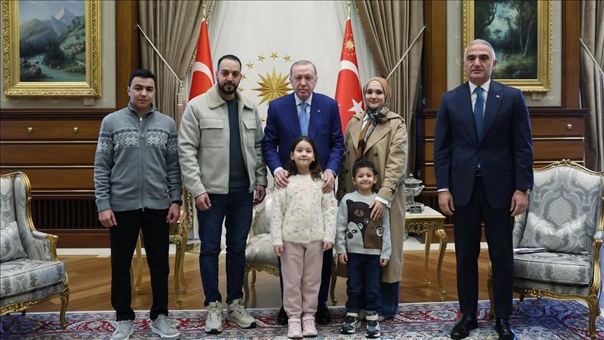 Erdoğan hosts family of 6-year-old Gaza victim