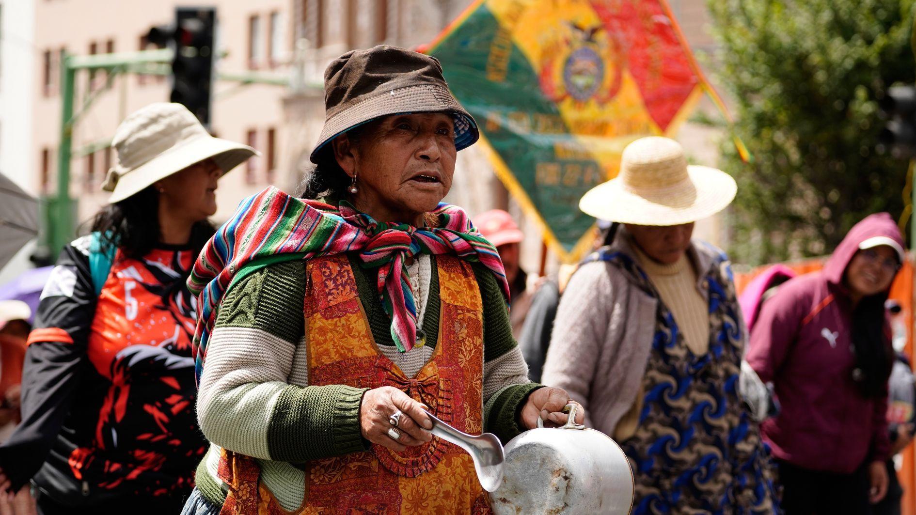Bolivians protest fuel price hikes after subsidies cut