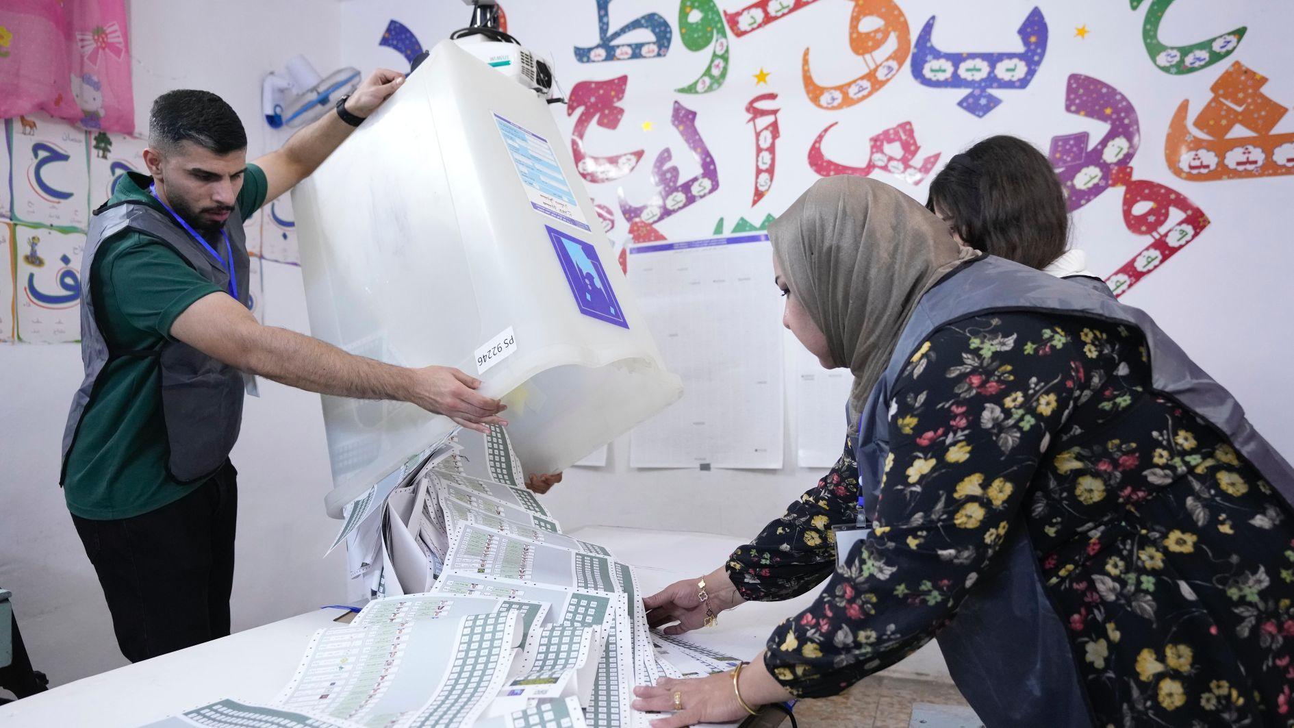 Iraq's political future in limbo as factions vie for power