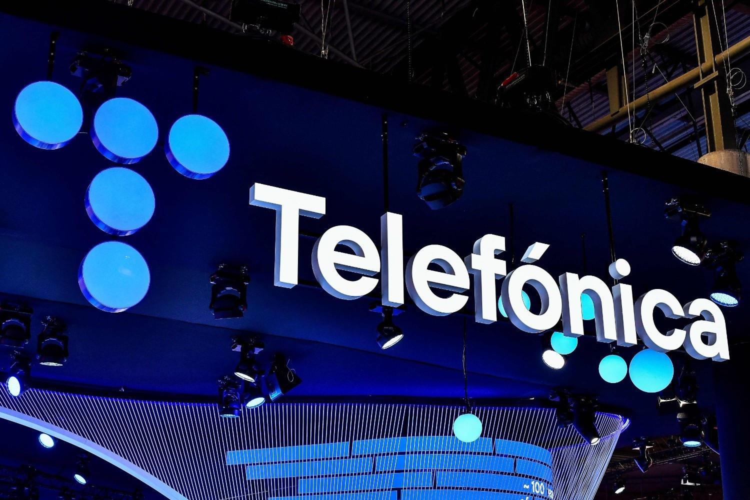 Debt-laden Telefonica to shed around 5,500 jobs in Spain