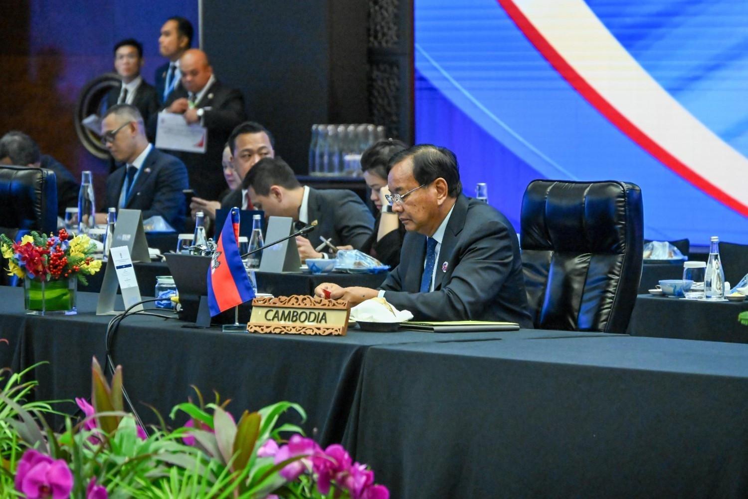 Cambodia asks Thailand to move border talks to Malaysia